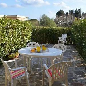 Appartement Le Lavandou, 1 Pièce, 4 Personnes - Fr-1-251-187 Le Lavandou