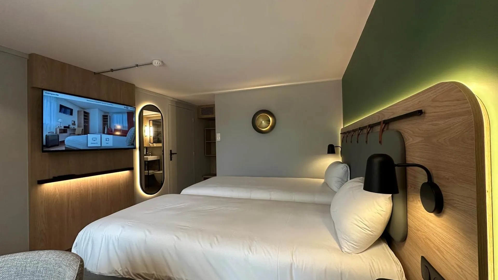 Campanile Clermont-Ferrand ~ Riom Hotel 3*,  France