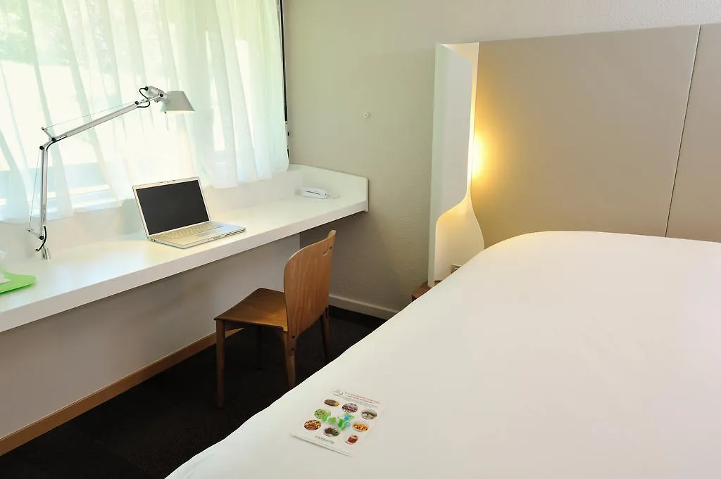 ***  Campanile Clermont-Ferrand ~ Riom Hotel France
